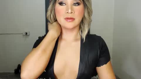 Snapshot of urjerkingdoll chatting on February 16, 2025, 11:16 am Zoe online show from February 16, 2025, 11:16 am