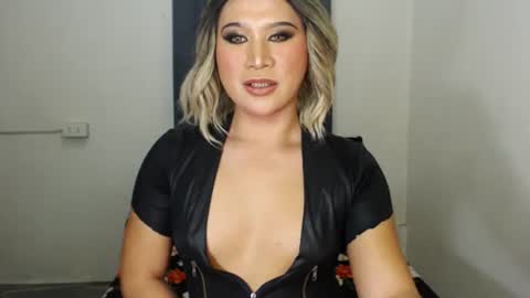 Snapshot of urjerkingdoll chatting on February 21, 2025, 9:02 am Zoe online show from February 21, 2025, 9:02 am
