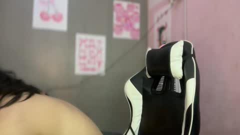 Ariana online show from December 19, 2025, 1:29 pm