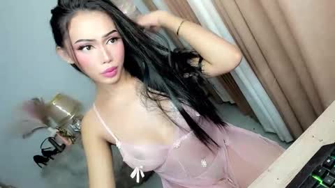 Snapshot of urlovelyangelts chatting on November 20, 2025, 6:13 am ANGEL online show from November 20, 2025, 6:13 am