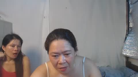 Snapshot of urpinay_singlemother chatting on June 12, 2026, 10:03 am urpinay_singlemother online show from June 12, 2026, 10:03 am
