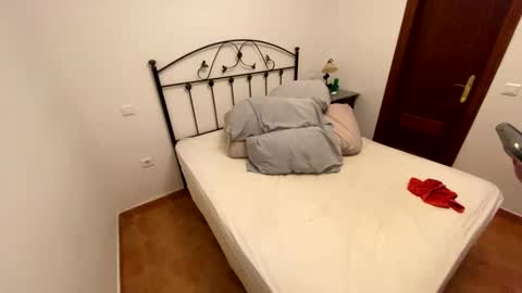 Emma online show from December 6, 2024, 9:10 am