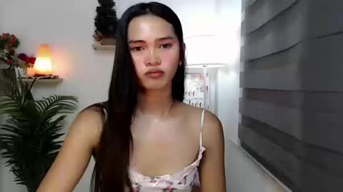 ursandra_xx online show from October 19, 2025, 5:08 am