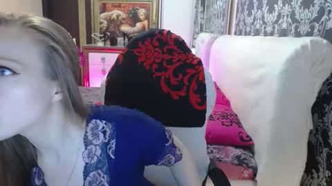 UrSecretTreasure88 online show from December 21, 2024, 8:07 am