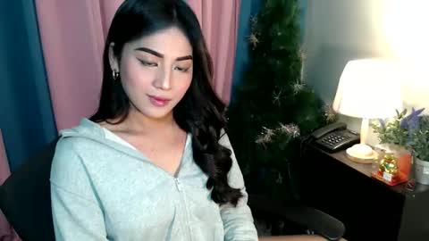 Snapshot of urseductive_calixx chatting on October 22, 2025, 10:37 am JUST CALL ME CALI online show from October 22, 2025, 10:37 am