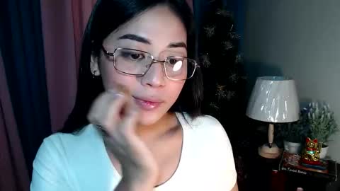 Snapshot of urseductive_calixx chatting on December 14, 2025, 3:23 am JUST CALL ME CALI online show from December 14, 2025, 3:23 am