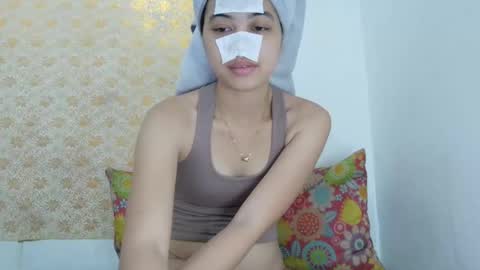 Snapshot of ursexy_pinay_skinny chatting on November 21, 2025, 5:50 am im jenny online show from November 21, 2025, 5:50 am