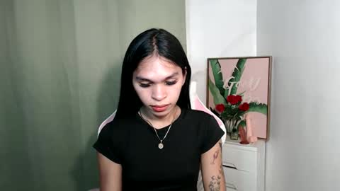 ursweet_zeviixx online show from October 25, 2025, 10:23 am