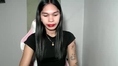ursweet_zeviixx online show from November 17, 2025, 7:58 am