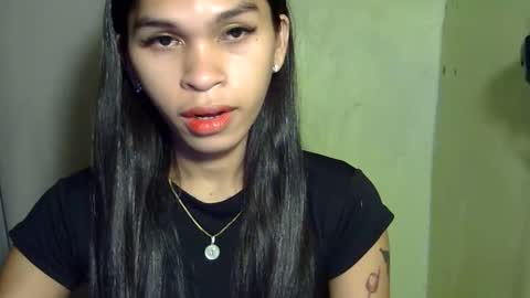 ursweet_zeviixx online show from November 26, 2025, 9:10 am