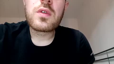 ursweetdreamx online show from May 13, 2026, 7:39 am