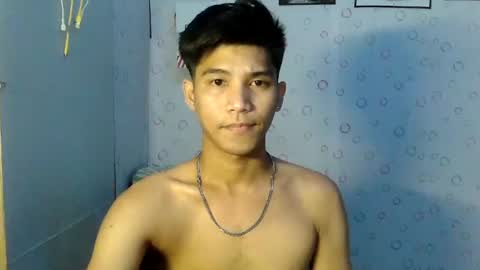 ursweetie_boy online show from July 14, 2026, 2:05 am