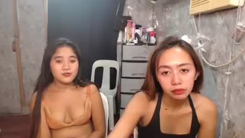 Snapshot of ursweetpinky chatting on May 3, 2026, 1:17 pm ursweetpinky online show from May 3, 2026, 1:17 pm
