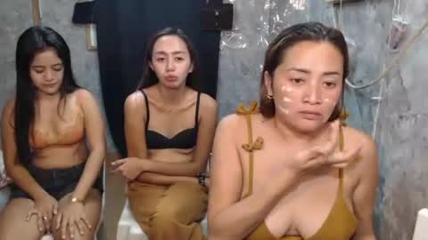 Snapshot of ursweetpinky chatting on May 9, 2026, 12:27 am ursweetpinky online show from May 9, 2026, 12:27 am