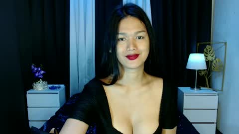Snapshot of urthai_hotfilipinax chatting on March 7, 2025, 11:49 pm angel online show from March 7, 2025, 11:49 pm