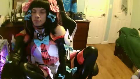 urvm online show from April 20, 2026, 1:41 am