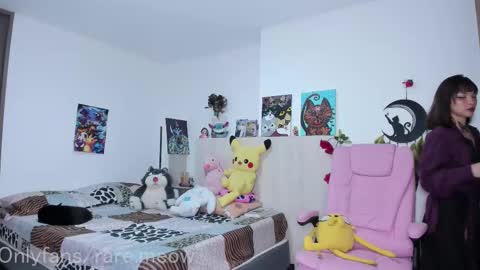 Snapshot of uryko_yor chatting on December 1, 2025, 10:15 pm online show from December 1, 2025, 10:15 pm