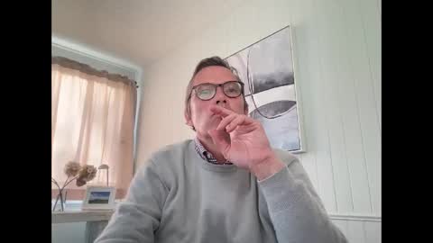 Snapshot of usablemale chatting on February 26, 2025, 1:21 am P online show from February 26, 2025, 1:21 am