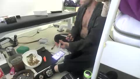 BamBam online show from December 7, 2024, 11:56 pm