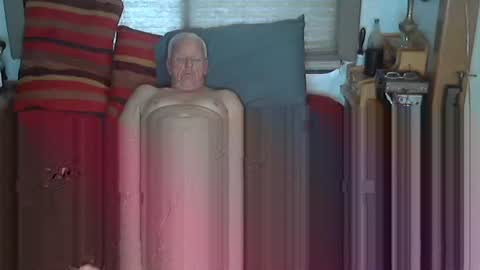 Snapshot of usednotbroken1 chatting on October 27, 2025, 2:21 pm usednotbroken1 online show from October 27, 2025, 2:21 pm