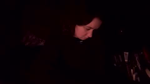 usefulhole online show from November 28, 2025, 1:52 am