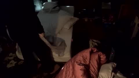 usefulhole online show from November 29, 2025, 6:22 pm