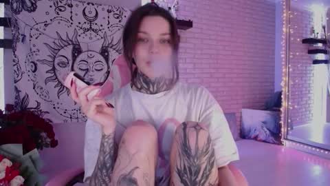 Snapshot of uwu_eva chatting on February 16, 2025, 10:21 am Eva online show from February 16, 2025, 10:21 am