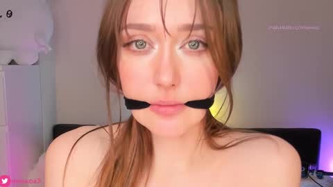 Snapshot of uwuxo chatting on December 11, 2024, 10:14 am Romy online show from December 11, 2024, 10:14 am