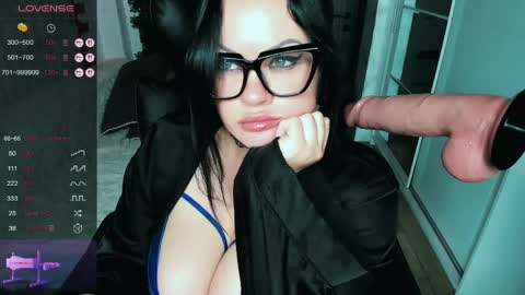 Snapshot of v_tandeme777 chatting on June 10, 2026, 8:02 am Anna and Kirill online show from June 10, 2026, 8:02 am