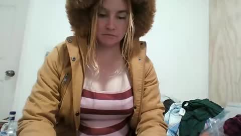 vagimosa online show from October 28, 2025, 1:20 am