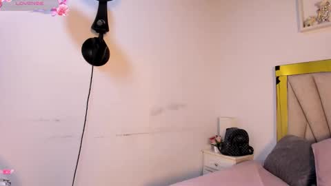 vahioleth  online show from March 7, 2026, 3:14 am