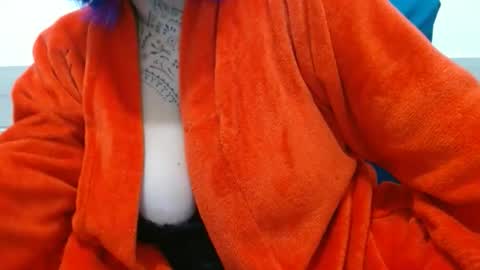 Snapshot of vaholiver chatting on November 20, 2025, 2:34 am Vah Oliver online show from November 20, 2025, 2:34 am