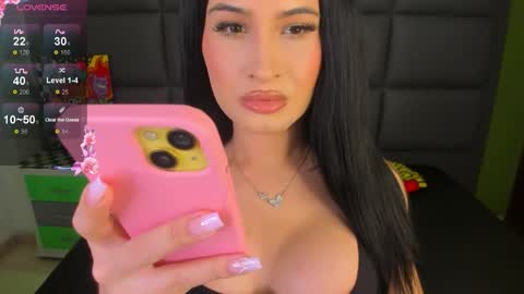 luna online show from November 8, 2025, 9:24 pm