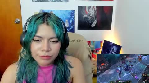 Snapshot of vaioletuwu chatting on November 14, 2025, 4:33 am Vaiolet1314 online show from November 14, 2025, 4:33 am