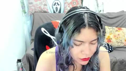 Vaiolet1314 online show from March 15, 2026, 5:02 am