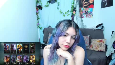 Vaiolet1314 online show from April 1, 2026, 3:51 am