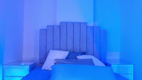 Valentina online show from November 28, 2025, 7:27 pm