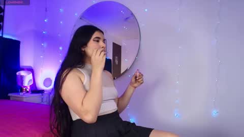 Tifanny  online show from December 3, 2025, 7:45 pm