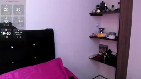 valemorales413 online show from April 11, 2026, 2:21 pm