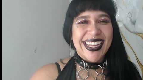 Snapshot of valen_ross7 chatting on April 17, 2026, 8:28 am valen_ross7 online show from April 17, 2026, 8:28 am