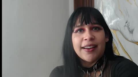Snapshot of valen_ross7 chatting on May 5, 2026, 8:17 pm valen_ross7 online show from May 5, 2026, 8:17 pm
