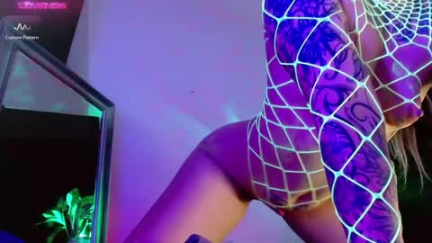 Snapshot of valengray chatting on January 18, 2025, 3:27 pm Valen online show from January 18, 2025, 3:27 pm