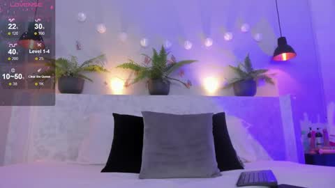 Valentina online show from February 25, 2025, 4:00 pm