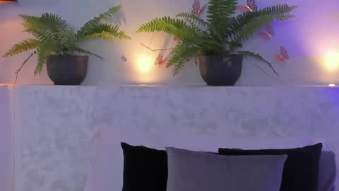 Valentina online show from February 25, 2025, 7:03 pm