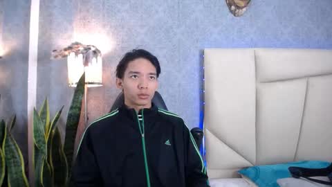 Snapshot of valenorlerot chatting on October 23, 2025, 6:34 am Valenor online show from October 23, 2025, 6:34 am