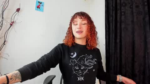 Snapshot of valent_27 chatting on December 19, 2024, 8:13 am Valentina online show from December 19, 2024, 8:13 am