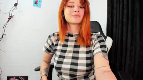 Snapshot of valent_27 chatting on December 28, 2024, 8:37 am Valentina online show from December 28, 2024, 8:37 am