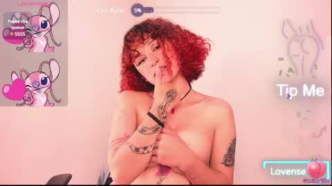 Snapshot of valent_27 chatting on February 17, 2025, 1:15 am Valentina online show from February 17, 2025, 1:15 am