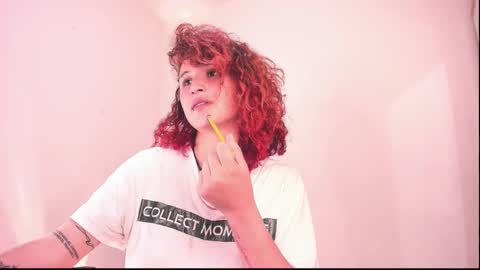 Snapshot of valent_27 chatting on February 25, 2025, 5:52 am Valentina online show from February 25, 2025, 5:52 am