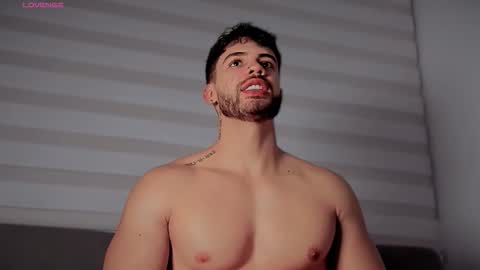 valenthinoking online show from November 18, 2025, 4:50 am